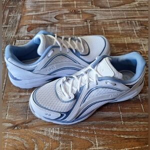 Ryka Womens Sky Walk Hiking Shoes Size 7 Memory Foam‎ Inserts NWOT'S & Box